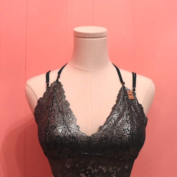 3/$25 NWT VS Pink Teal Bralette - Picture 2 of 4